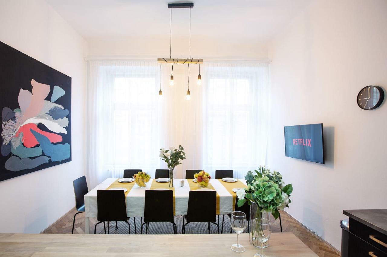5Br 2Bath Family Apt 5Mins To Wenceslas Square Прага Екстер'єр фото